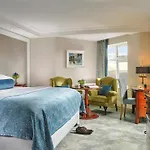 Randles Hotel 4*