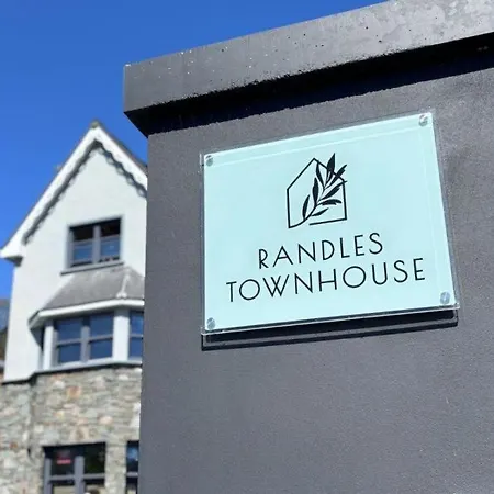 Randles كيلارني