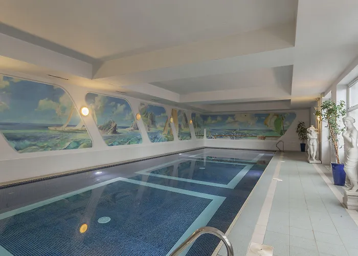 Randles Hotel 4*