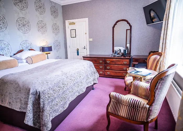 Randles Hotel 4*